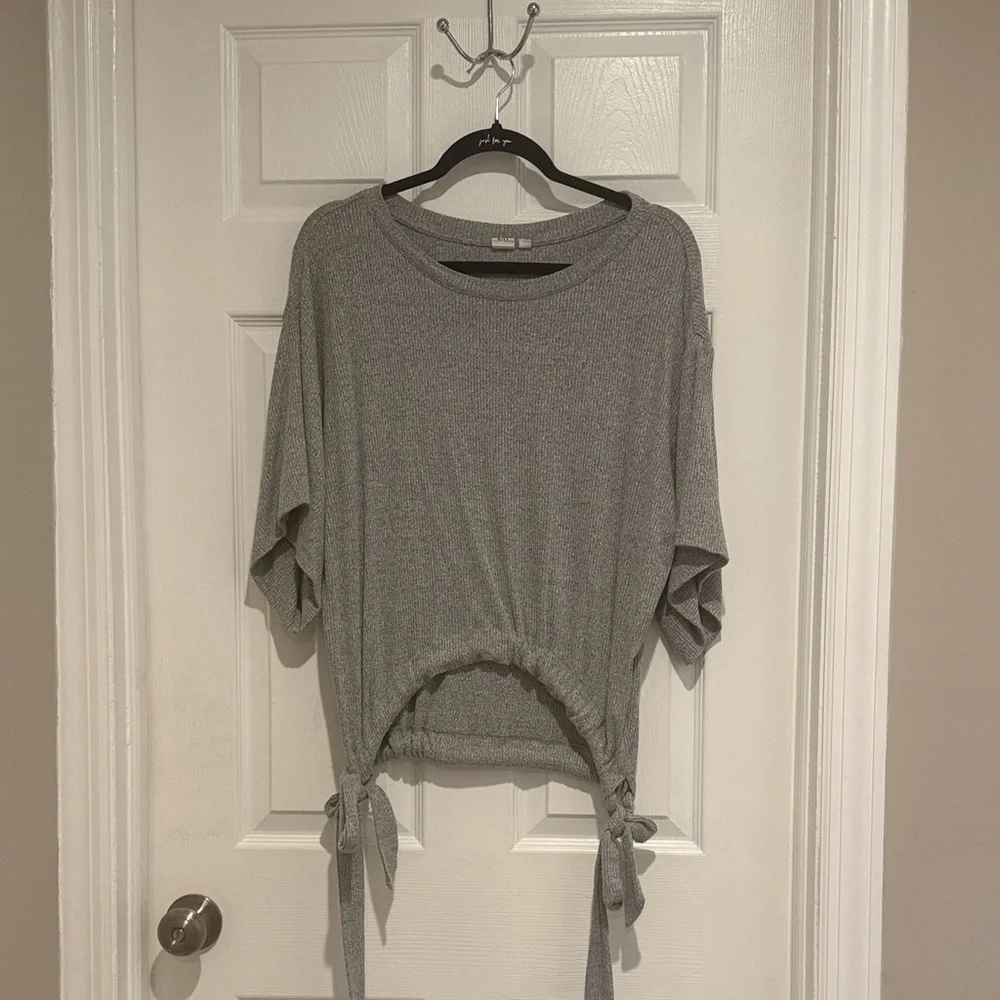 GAP Gray Tie Hem Tunic Top Dolman Sleeve Scoop Neck Knit Women’s Medium - Picture 2 of 14